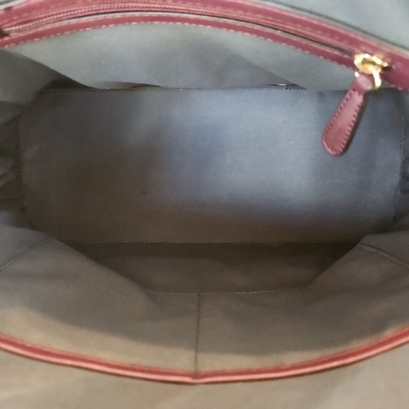 Adrienne Vittadini Burgundy Shoulder bag in EUC - Picture 16 of 16